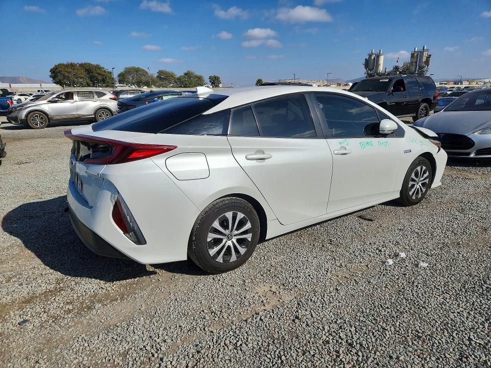 Продаж на аукціоні авто 2021 Toyota Prius Prime, vin: JTDKAMFP1M3181826, номер лоту: 69716016