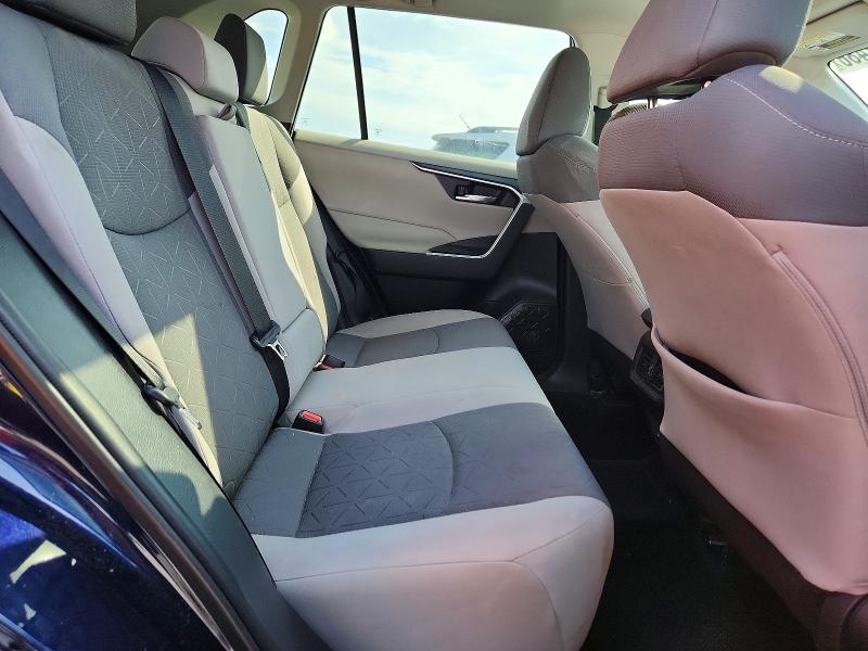 Auction sale of the 2022 Toyota Rav4, vin: 2T3W1RFV3NW187669, lot number: 70972486