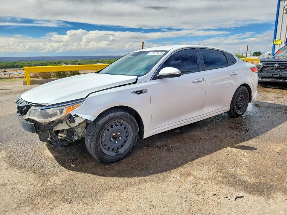 Продаж на аукціоні авто 2016 Kia Optima, vin: KNAGT4L32G5072993, номер лоту: 64704396