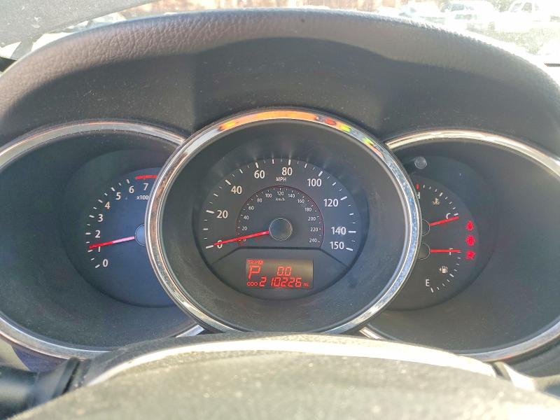 2011 Kia Sorento მანქანა იყიდება აუქციონზე, vin: 5XYKT3A16BG004074, აუქციონის ნომერი: 70747366