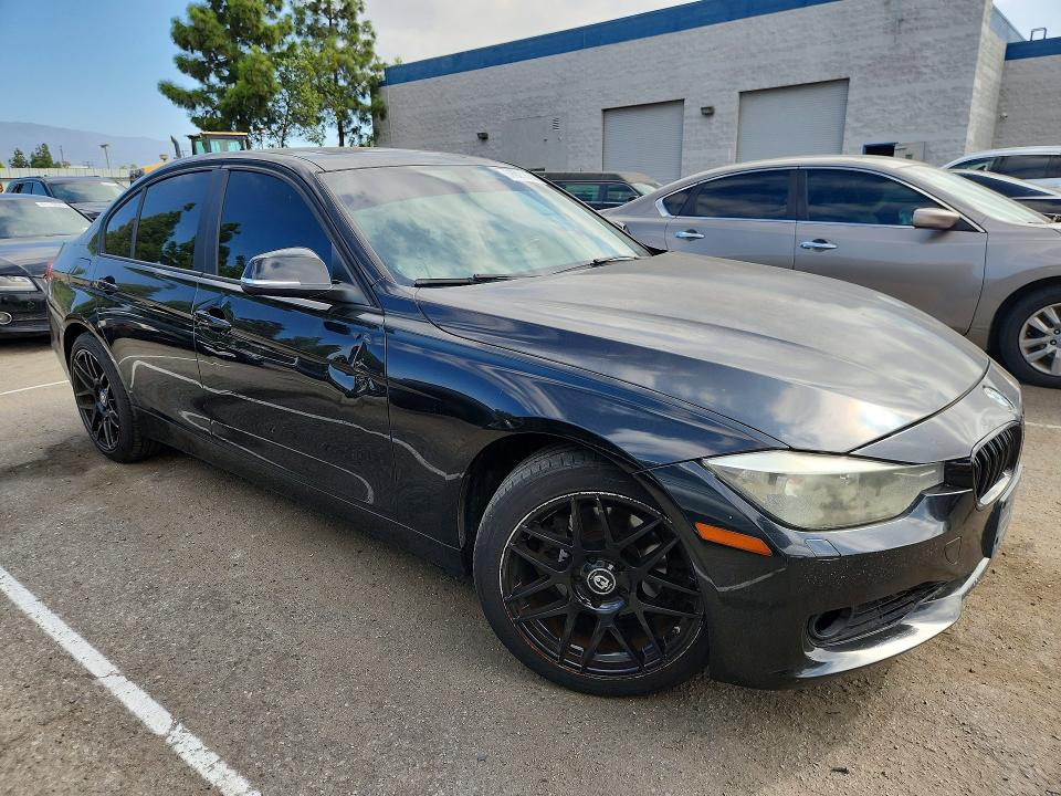68921636 :رقم المزاد ، WBA3C1C59DF436167 vin ، 2013 Bmw 328 مزاد بيع