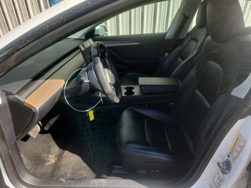 68830666 :رقم المزاد ، 5YJ3E1EA4NF369569 vin ، 2022 Tesla Model 3 مزاد بيع