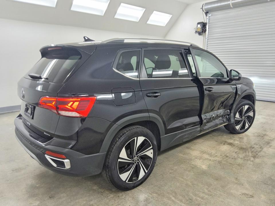 Продажа на аукционе авто 2024 Volkswagen Taos, vin: 3VVUX7B27RM059188, номер лота: 70313966