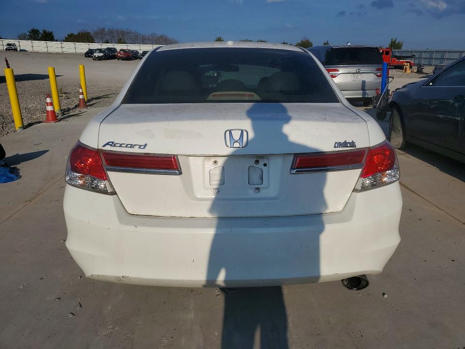 Продаж на аукціоні авто 2011 Honda Accord, vin: 1HGCP2F80BA082912, номер лоту: 67897876