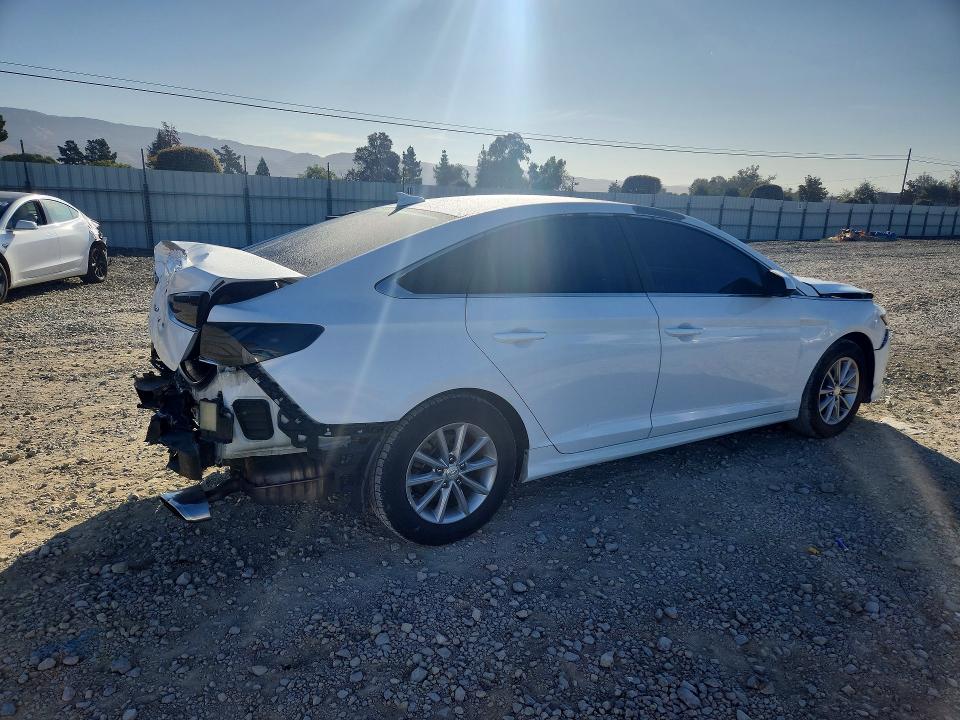 2018 Hyundai Sonata მანქანა იყიდება აუქციონზე, vin: 5NPE24AFXJH618666, აუქციონის ნომერი: 68875916