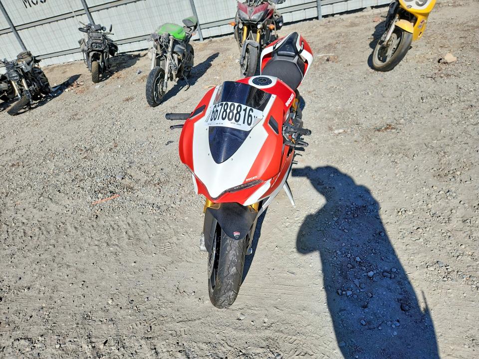 Продаж на аукціоні авто 2018 Ducati Superbike, vin: ZDM14B1W0JB008035, номер лоту: 66788816
