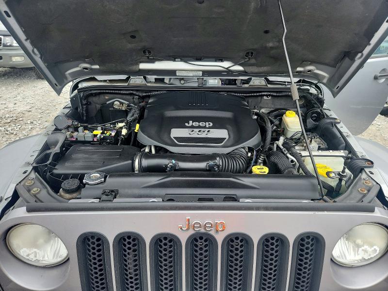 Продаж на аукціоні авто 2013 Jeep Wrangler Unlimited, vin: 1C4BJWEG7DL692843, номер лоту: 69253736