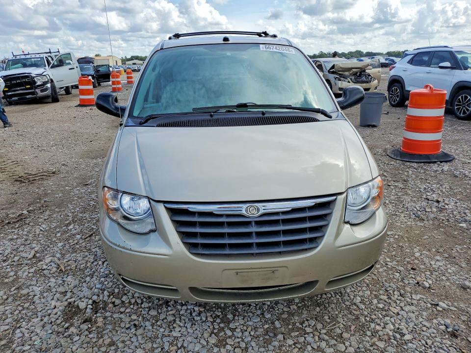 66742046 :رقم المزاد ، 2C4GP54L65R582887 vin ، 2005 Chrysler Town & Country مزاد بيع