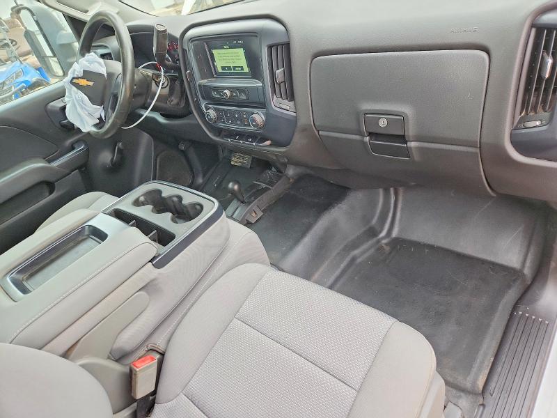 70339686 :رقم المزاد ، 1GC0KUEGXJZ174596 vin ، 2018 Chevrolet Silverado مزاد بيع
