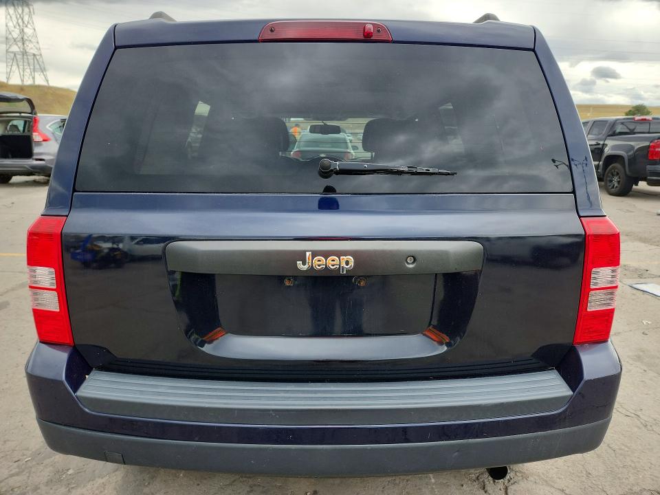 70909996 :رقم المزاد ، 1C4NJPBA0GD761308 vin ، 2016 Jeep Patriot مزاد بيع