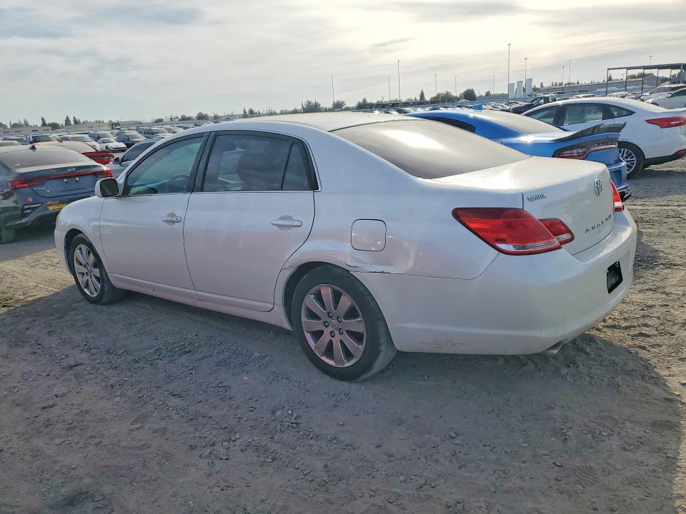 Продажа на аукционе авто 2005 Toyota Avalon, vin: 4T1BK36B25U019478, номер лота: 70463026