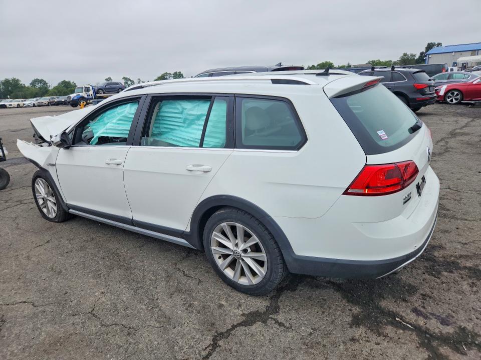 Продажа на аукционе авто 2017 Volkswagen Golf Alltrack, vin: 3VWM17AU9HM525024, номер лота: 67611996