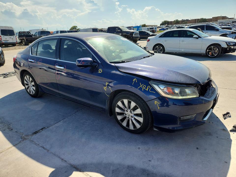 Продажа на аукционе авто 2014 Honda Accord, vin: 1HGCR3F86EA032472, номер лота: 68252396