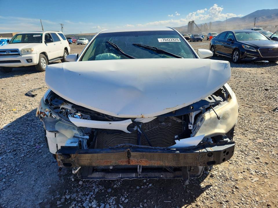 2014 Toyota Camry მანქანა იყიდება აუქციონზე, vin: 4T1BF1FKXEU422889, აუქციონის ნომერი: 70422826