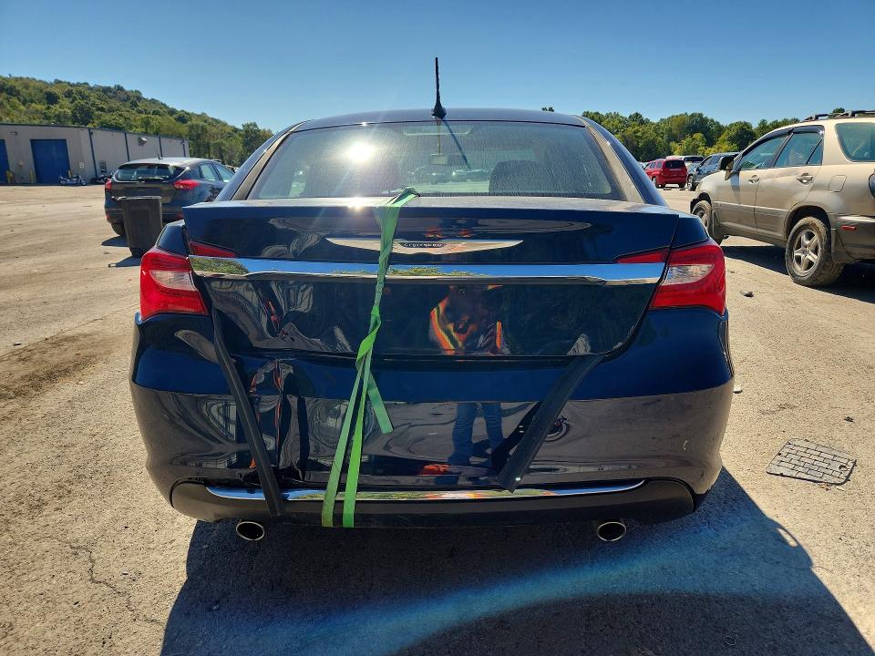 Продажа на аукционе авто 2013 Chrysler 200, vin: 1C3CCBCG2DN615395, номер лота: 69720926