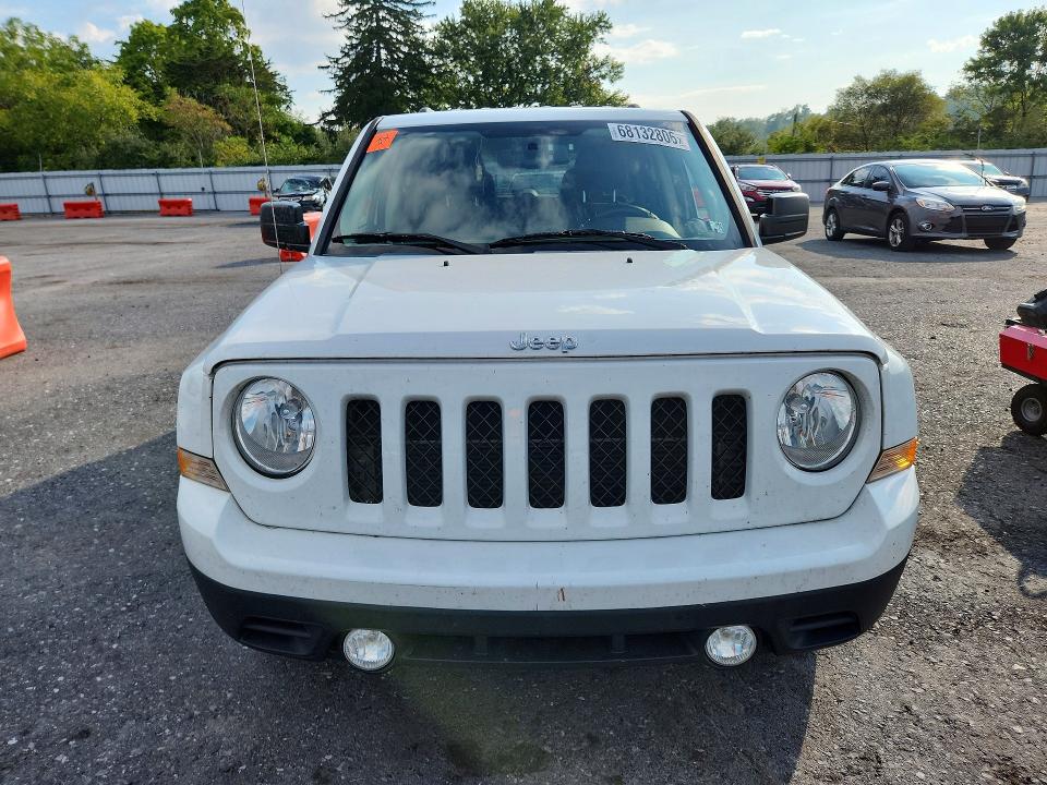68132806 :رقم المزاد ، 1C4NJPBB9HD166645 vin ، 2017 Jeep Patriot مزاد بيع