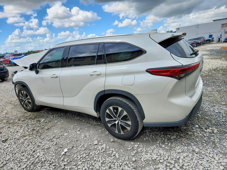 Продаж на аукціоні авто 2020 Toyota Highlander, vin: 5TDGZRAH7LS511252, номер лоту: 70412376
