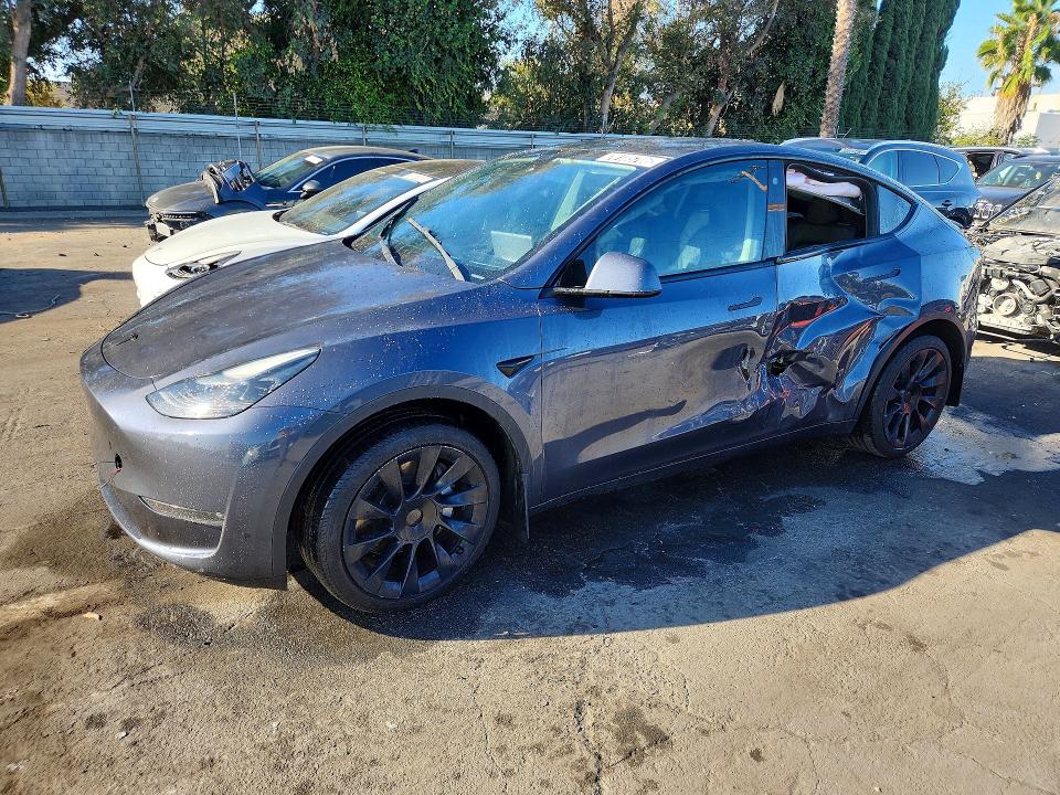 Продажа на аукционе авто 2023 Tesla Model Y, vin: 7SAYGAEE9PF713860, номер лота: 70185706