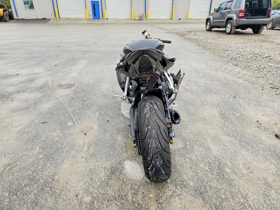 70810746 :رقم المزاد ، JYARJ16E58A003040 vin ، 2008 Yamaha Yzfr6 مزاد بيع