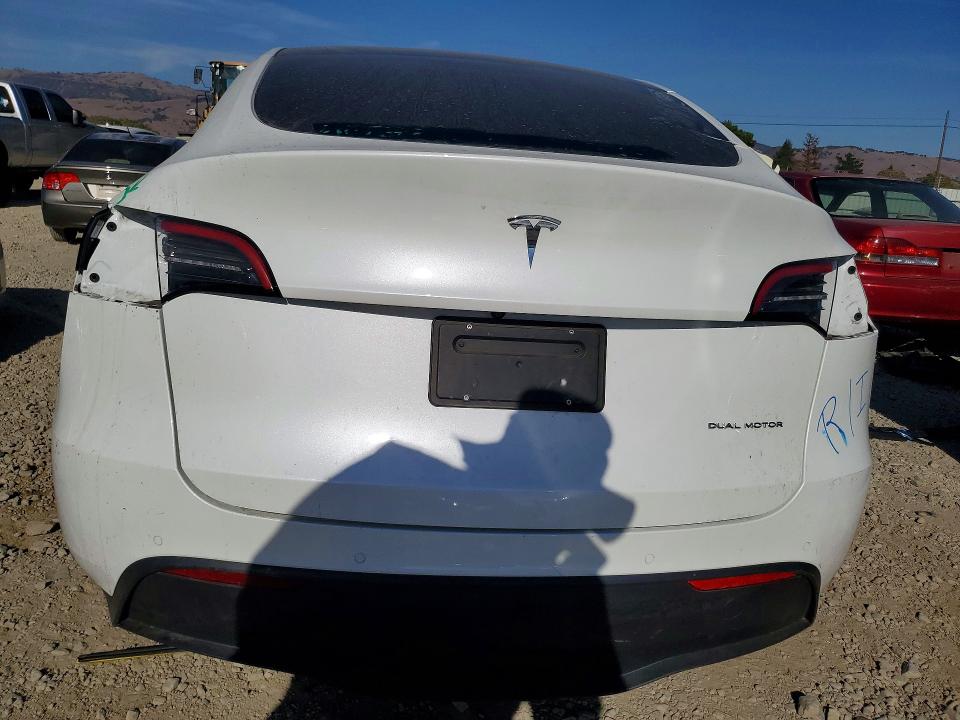 2022 Tesla Model Y მანქანა იყიდება აუქციონზე, vin: 7SAYGDEE8NF434026, აუქციონის ნომერი: 68252346