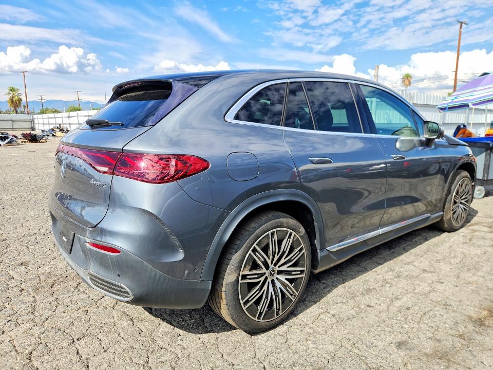 68131006 :رقم المزاد ، 4JGGM1CB9PA020513 vin ، 2023 Mercedes-benz Eqe Suv مزاد بيع