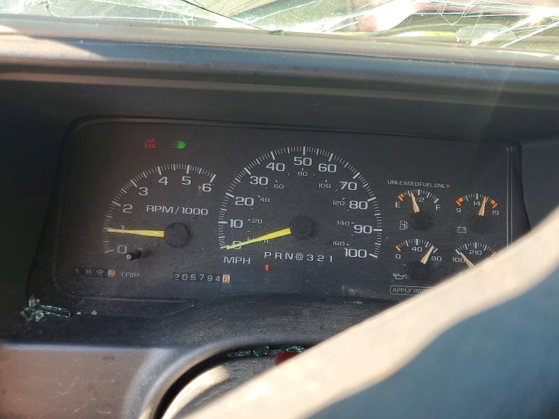 1997 Chevrolet Tahoe მანქანა იყიდება აუქციონზე, vin: 1GNEK13R9VJ323889, აუქციონის ნომერი: 67560786