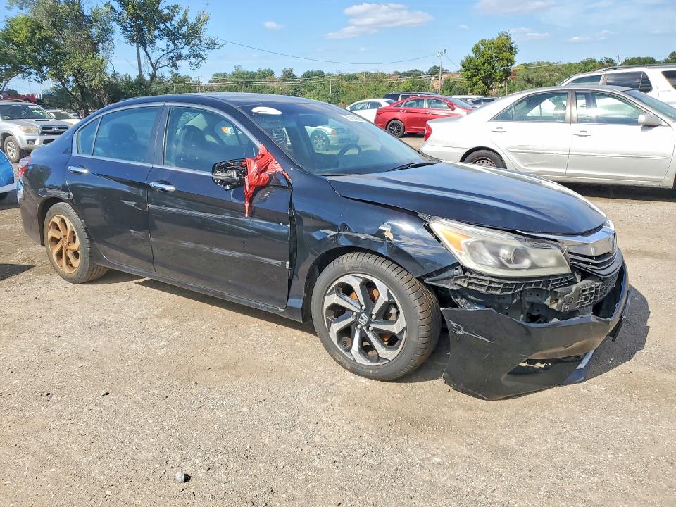 2017 Honda Accord მანქანა იყიდება აუქციონზე, vin: 1HGCR2F82HA026487, აუქციონის ნომერი: 70104956