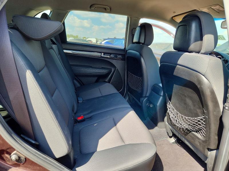 70453156 :رقم المزاد ، 5XYKT3A19CG289869 vin ، 2012 Kia Sorento مزاد بيع