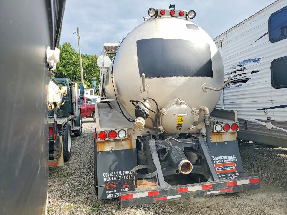 Aukcja sprzedaży 2002 Peterbilt 330, vin: 2NPNLD9X72M580835, numer aukcji: 65303676