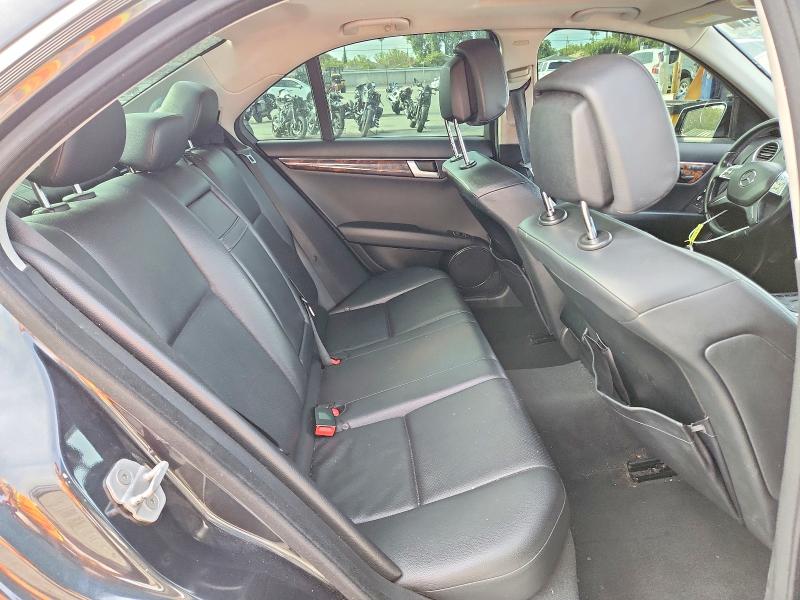 69543346 :رقم المزاد ، WDDGF4HBXCR238647 vin ، 2012 Mercedes-benz C مزاد بيع