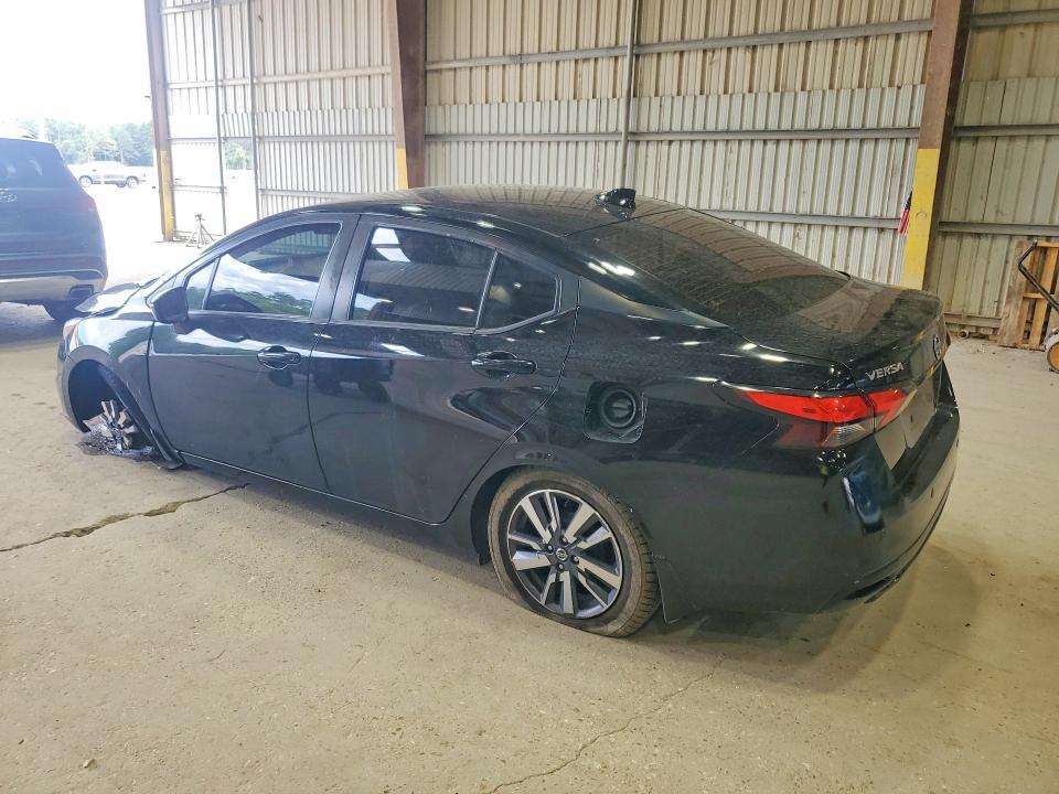 68290666 :رقم المزاد ، 3N1CN8EV8LL835811 vin ، 2020 Nissan Versa مزاد بيع