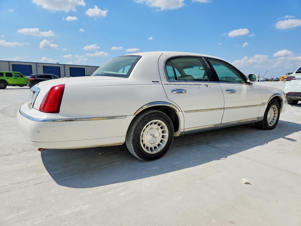 Aukcja sprzedaży 1998 Lincoln Town Car, vin: 1LNFM81W4WY710346, numer aukcji: 67214786
