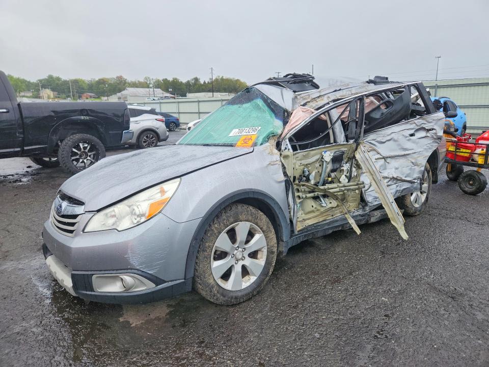 70813296 :رقم المزاد ، 4S4BRBKC6B3387796 vin ، 2011 Subaru Outback مزاد بيع
