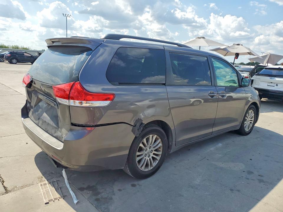 Продаж на аукціоні авто 2012 Toyota Sienna, vin: 5TDYK3DC2CS202844, номер лоту: 67807776
