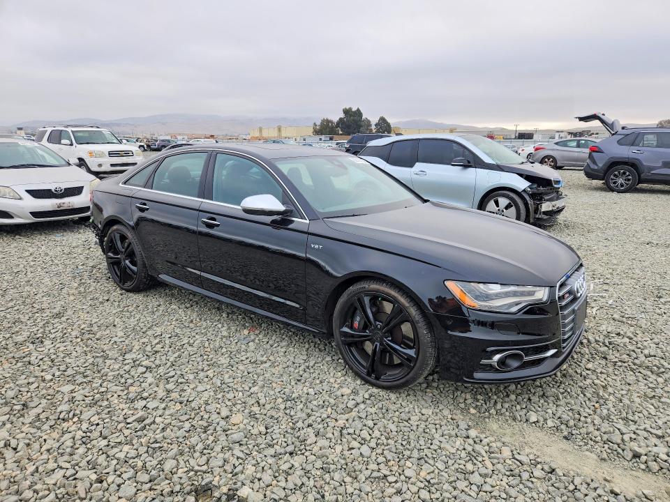 68173126 :رقم المزاد ، WAUF2AFC9FN002592 vin ، 2015 Audi S6 مزاد بيع