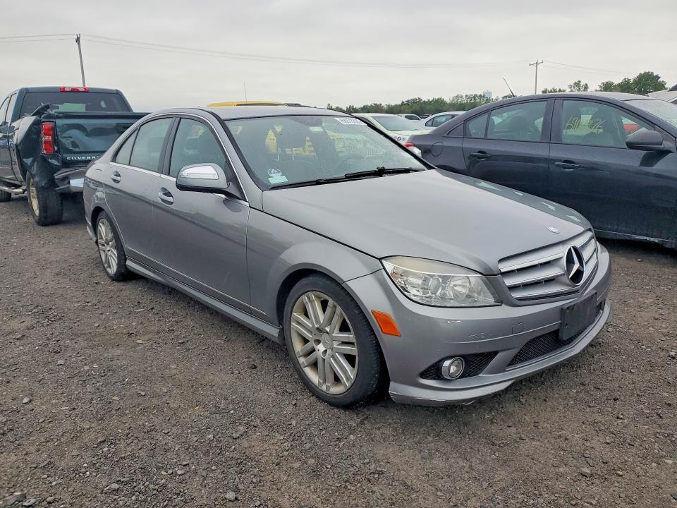 68973306 :رقم المزاد ، WDDGF81X69F203272 vin ، 2009 Mercedes-benz C مزاد بيع