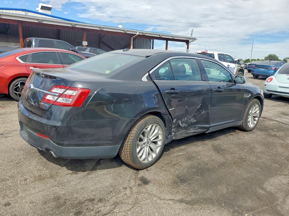 68899616 :رقم المزاد ، 1FAHP2F83FG114801 vin ، 2015 Ford Taurus مزاد بيع