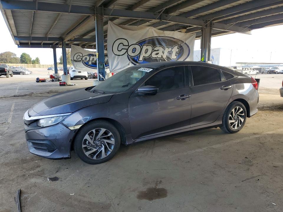 Продажа на аукционе авто 2017 Honda Civic, vin: 19XFC2F7XHE063272, номер лота: 67454976