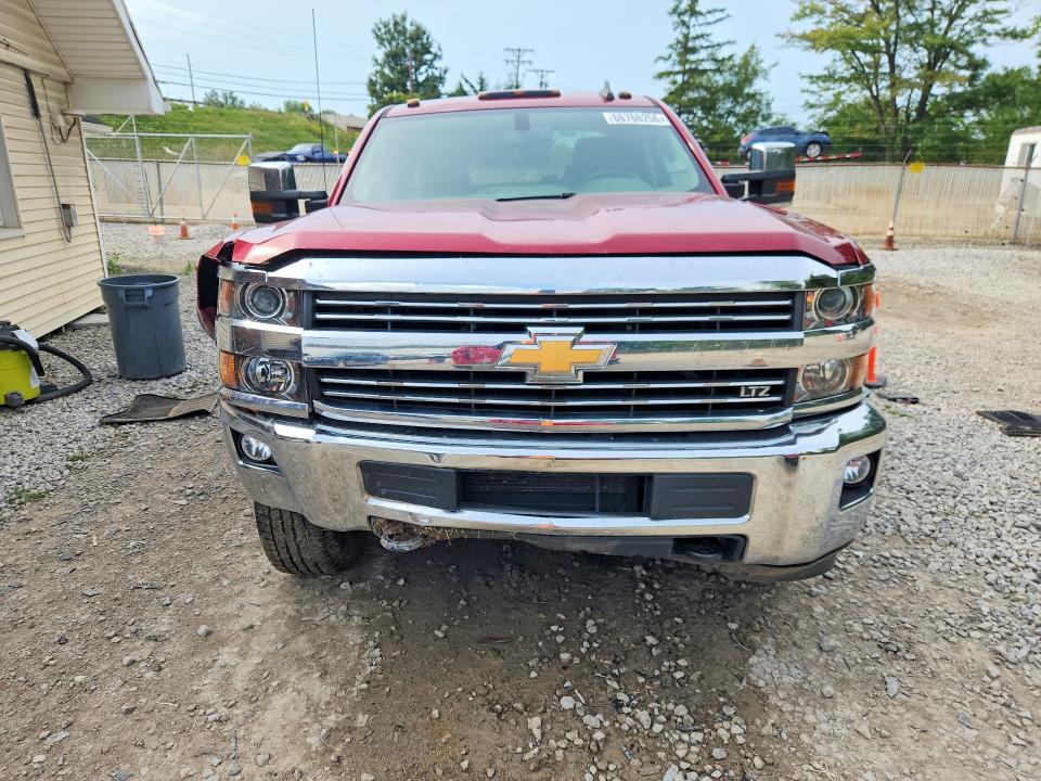 66766256 :رقم المزاد ، 1GC2KWEGXJZ154899 vin ، 2018 Chevrolet Silverado مزاد بيع