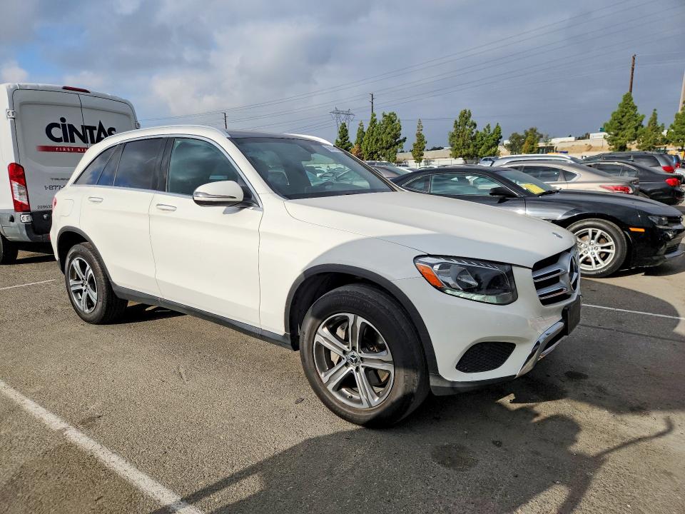 2018 Mercedes-benz Glc 300 მანქანა იყიდება აუქციონზე, vin: WDC0G4JB0JV019181, აუქციონის ნომერი: 68949896