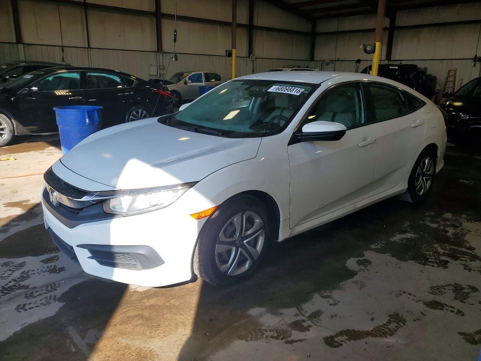 68098816 :رقم المزاد ، 2HGFC2F55JH552544 vin ، 2018 Honda Civic مزاد بيع