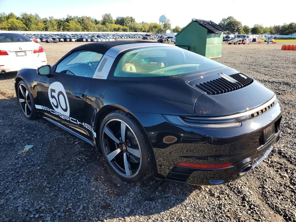 71061756 :رقم المزاد ، WP0BB2A92MS235716 vin ، 2021 Porsche 911 مزاد بيع