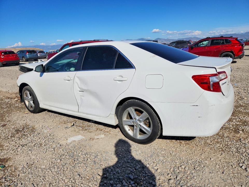 2014 Toyota Camry მანქანა იყიდება აუქციონზე, vin: 4T1BF1FKXEU422889, აუქციონის ნომერი: 70422826