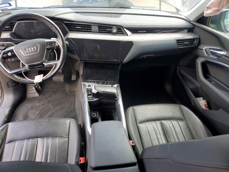 2021 Audi E-tron მანქანა იყიდება აუქციონზე, vin: WA1LABGE8MB020587, აუქციონის ნომერი: 67934036
