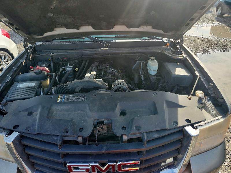 68537826 :رقم المزاد ، 1GTHK24KX8E128278 vin ، 2008 Gmc Sierra مزاد بيع