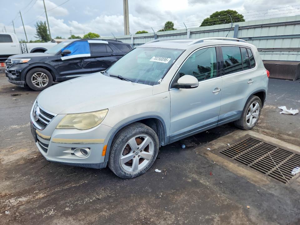 Продаж на аукціоні авто 2010 Volkswagen Tiguan, vin: WVGBV7AX9AW521775, номер лоту: 70256896