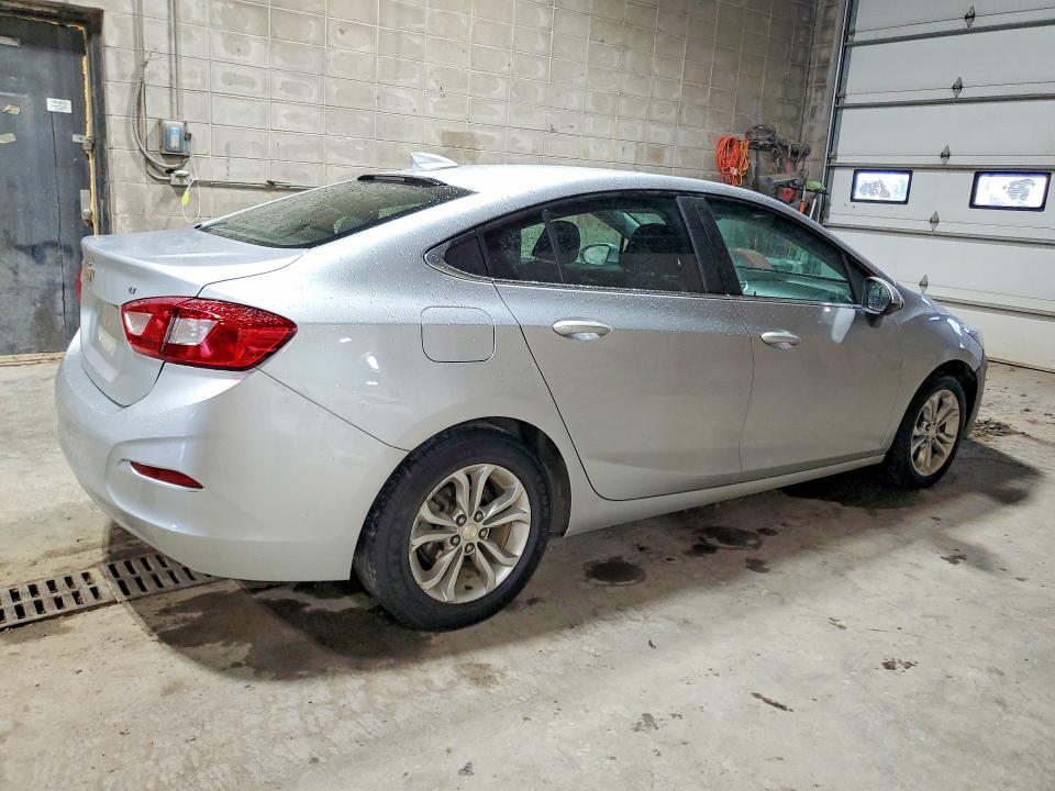 69690366 :رقم المزاد ، 1G1BE5SM2K7116309 vin ، 2019 Chevrolet Cruze مزاد بيع