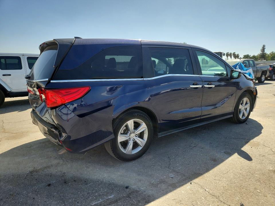 Продаж на аукціоні авто 2018 Honda Odyssey, vin: 5FNRL6H79JB065547, номер лоту: 69382736