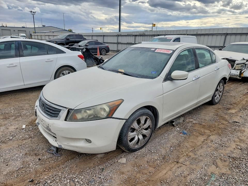 61812266 :رقم المزاد ، 1HGCP3F8XAA023130 vin ، 2010 Honda Accord مزاد بيع