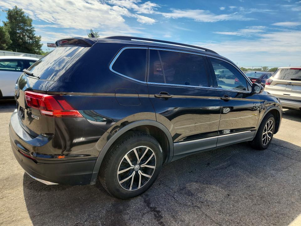 70531306 :رقم المزاد ، 3VV2B7AX2MM096984 vin ، 2021 Volkswagen Tiguan مزاد بيع